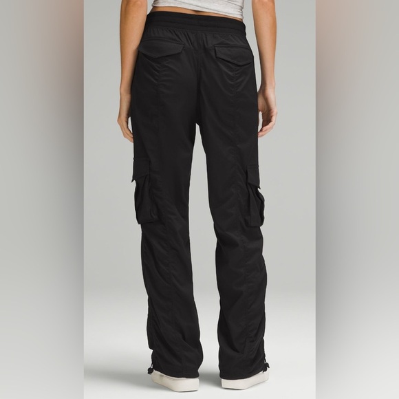 Lululemon dance studio jogger cargo pants in black size medium - Picture 6 of 6